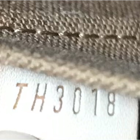 💎DISCONTINUED 💎CROSSBODY LOUIS VUITTON SOLGNE - Picture 13 of 16